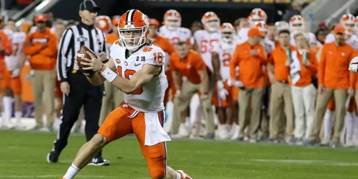 Der Clemson Tigers Quarterback Trevor Lawrence. Der Clemson Tigers Quarterback Trevor Lawrence.