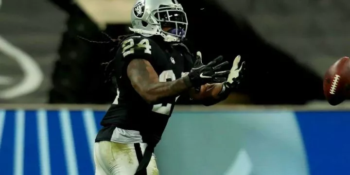 Der verletzte Oakland Raiders Runningback Marshawn Lynch.