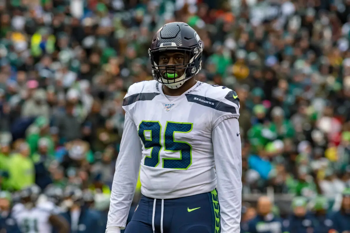Der Seattle Seahawks Defensive End L.J. Collier.