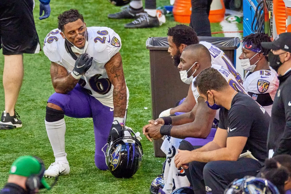 Der Baltimore Ravens Safety Geno Stone.